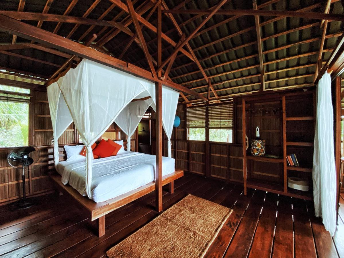 Raja Ampat Eco Lodge Tapokreng المظهر الخارجي الصورة