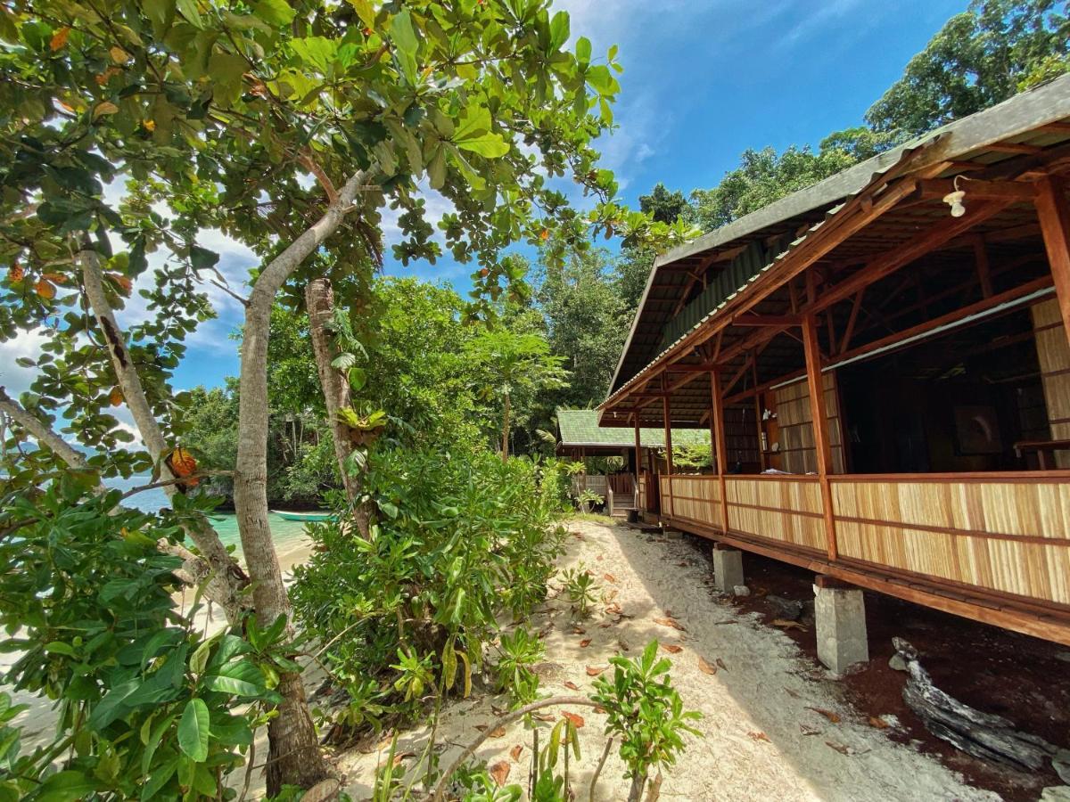 Raja Ampat Eco Lodge Tapokreng المظهر الخارجي الصورة